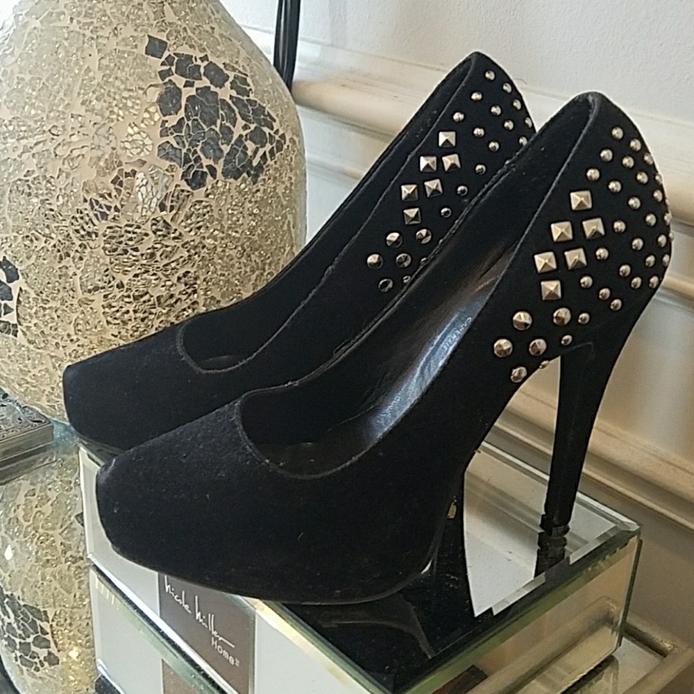 Black studded heel pump